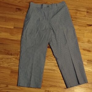 Burberry Ladies Golf Capris Pants